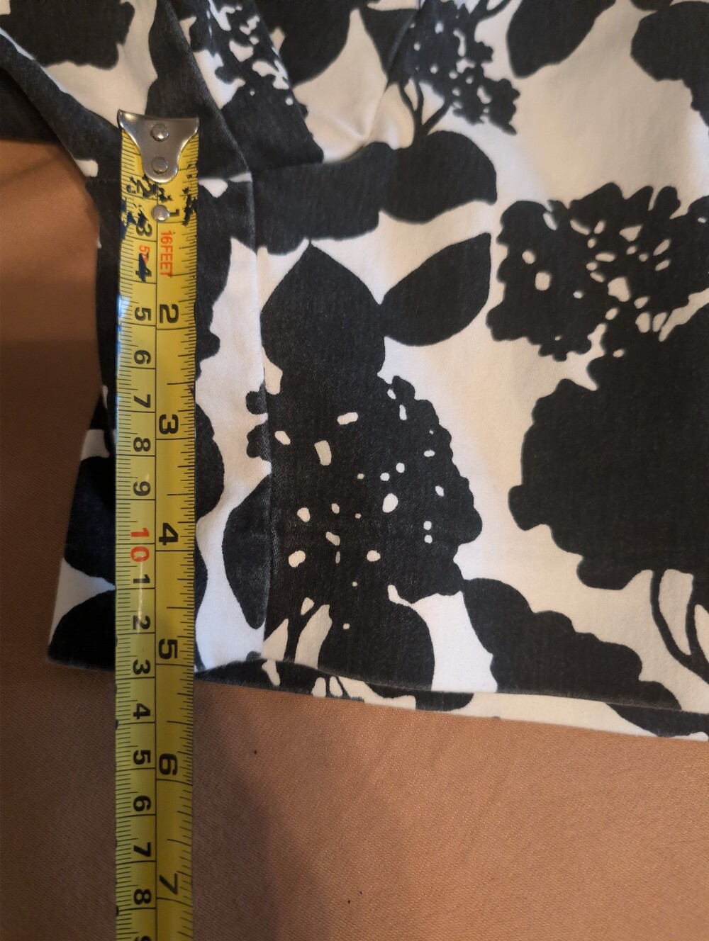 The Limited Basic Tailored Shorts- Black and White Floral - Picture 11 of 12